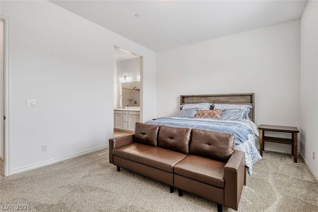 640 Longfeather Street, Henderson, NV 89011