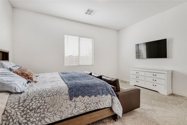 640 Longfeather Street, Henderson, NV 89011