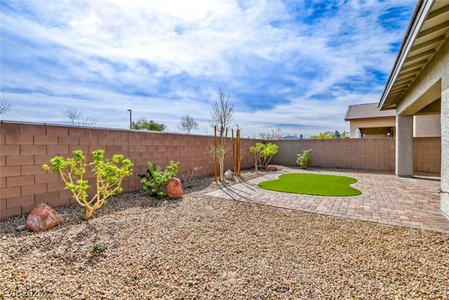 640 Longfeather Street, Henderson, NV 89011