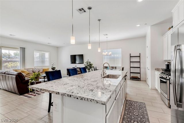 640 Longfeather Street, Henderson, NV 89011