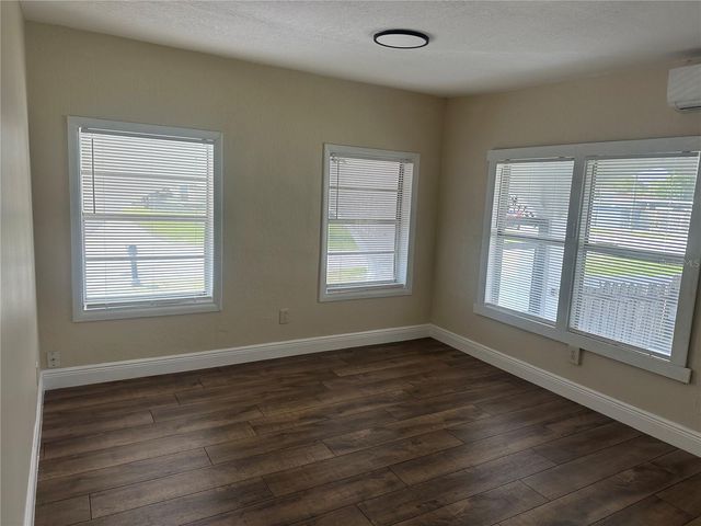 1915 JERSEY AVENUE, St Cloud, FL 34769