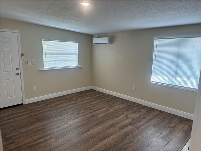 1915 JERSEY AVENUE, St Cloud, FL 34769