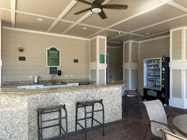 225 SOUTHERN PECAN CIRCLE 208, Winter Garden, FL 34787