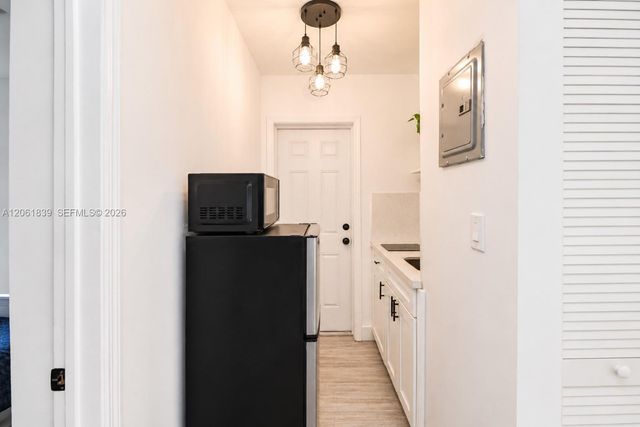 1440 SW 4th St, Miami, FL 33135