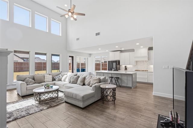 9100 Copperhead Road, Little Elm, TX 75068