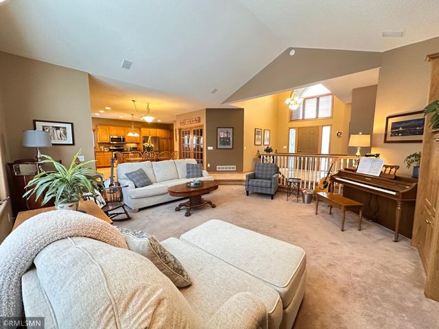 640 S Park Court, Hastings, MN 55033