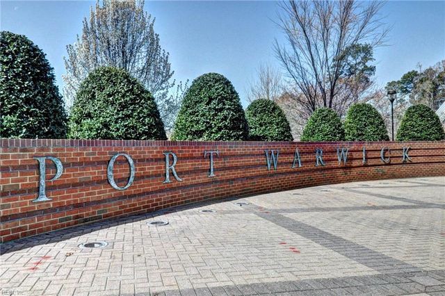 2209 William Styron Sq S, Newport News, VA 23606