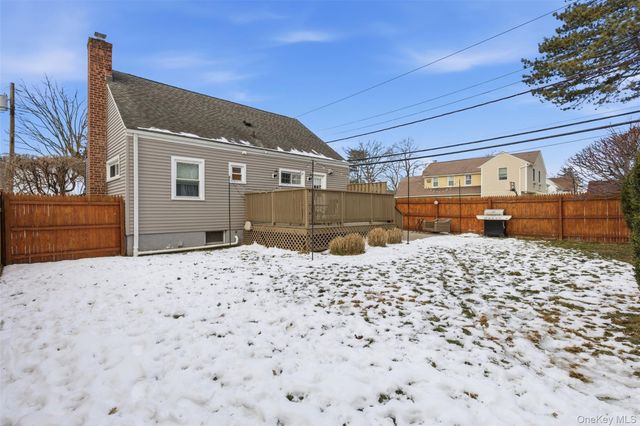 93 Smith Avenue, White Plains, NY 10605