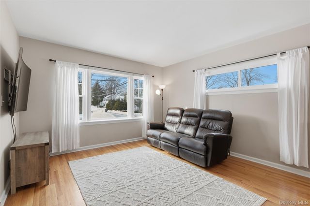 93 Smith Avenue, White Plains, NY 10605