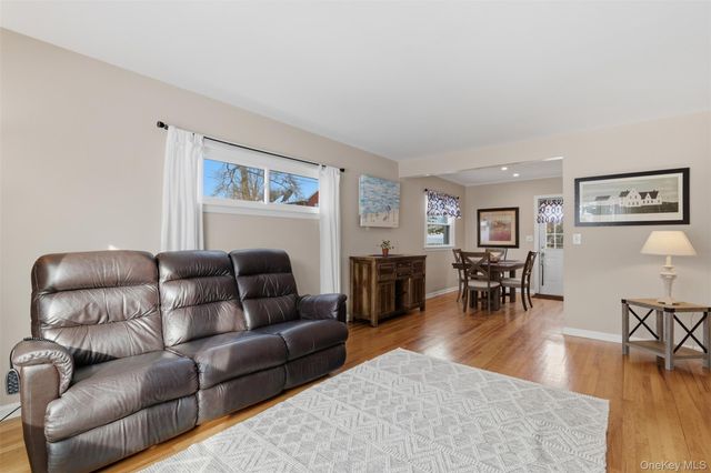 93 Smith Avenue, White Plains, NY 10605