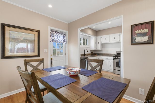 93 Smith Avenue, White Plains, NY 10605