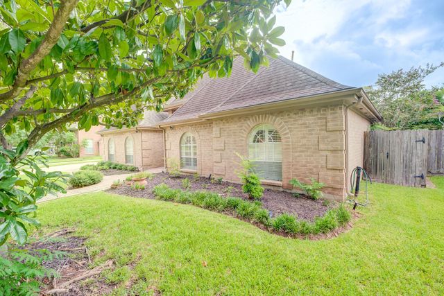 2923 Cane Field Drive, Sugar Land, TX 77479