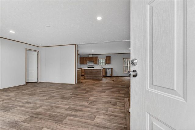 212 Saturn Lane, Walterboro, SC 29488