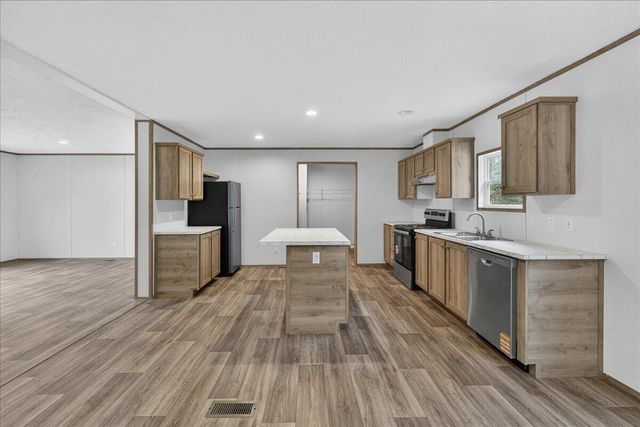 212 Saturn Lane, Walterboro, SC 29488