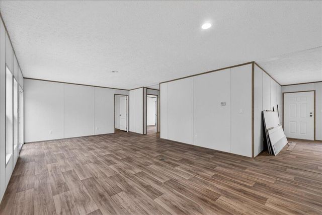 212 Saturn Lane, Walterboro, SC 29488