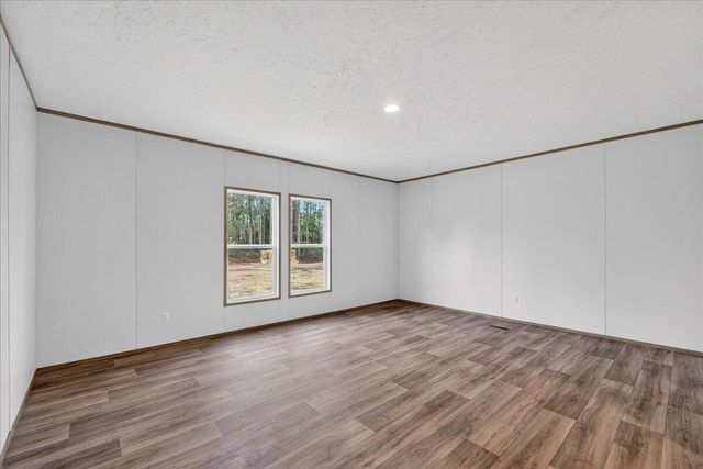 212 Saturn Lane, Walterboro, SC 29488