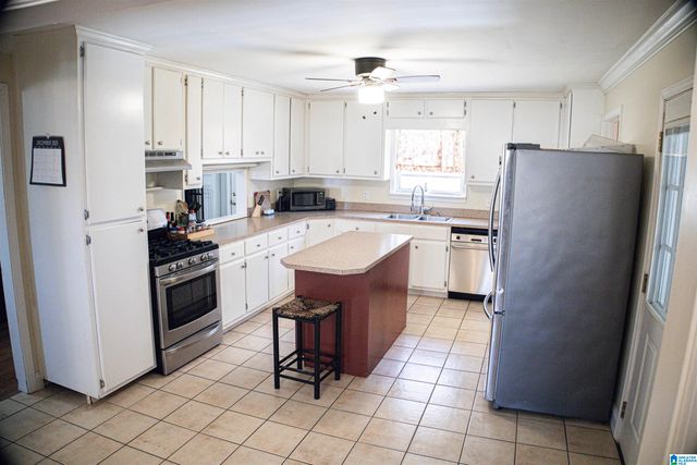 3014 MARTIN STREET S, Cropwell, AL 35054