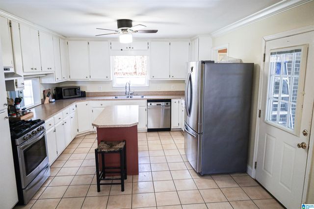 3014 MARTIN STREET S, Cropwell, AL 35054