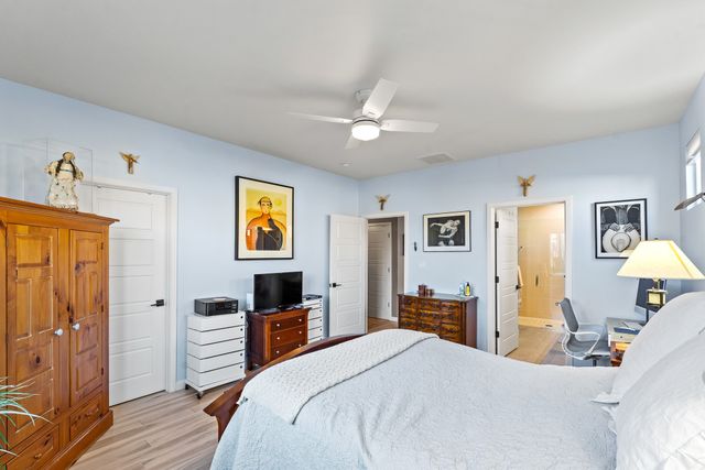 1728 Callejon Melinda, Santa Fe, NM 87501