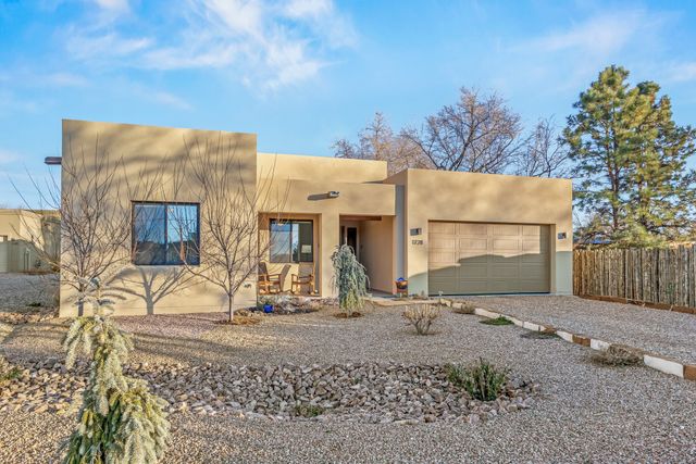 1728 Callejon Melinda, Santa Fe, NM 87501
