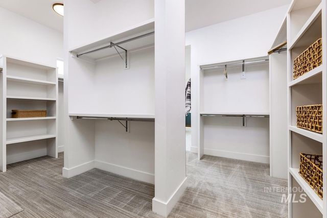 5805 E Prominence Dr, Boise, ID 83716