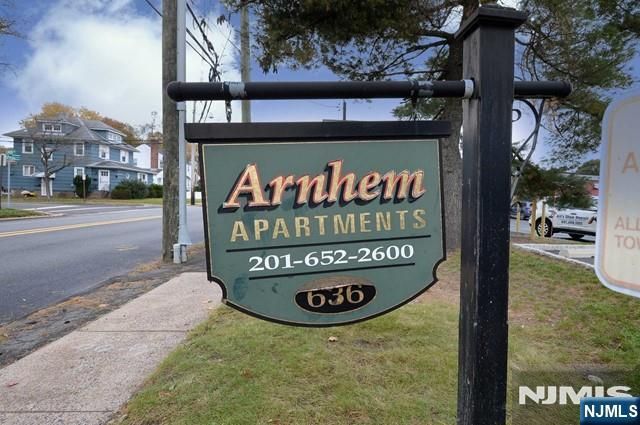636 Godwin Avenue 9B, Midland Park, NJ 07432