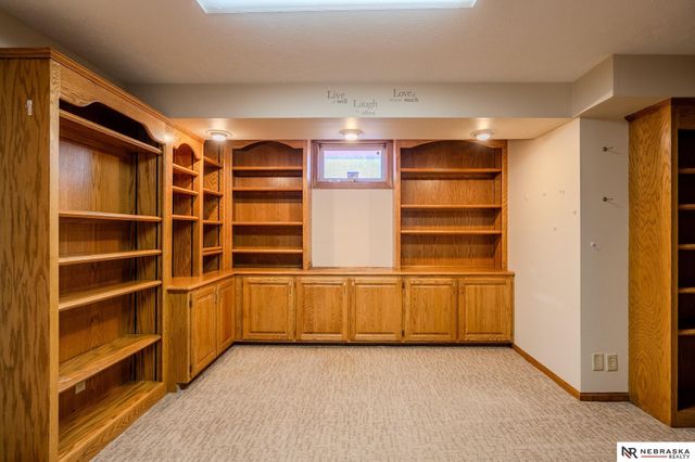 14465 Patrick Avenue, Omaha, NE 68116