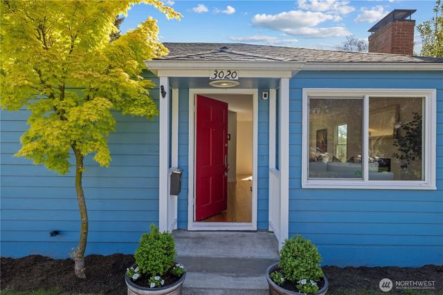 3020 36th Avenue W, Seattle, WA 98199