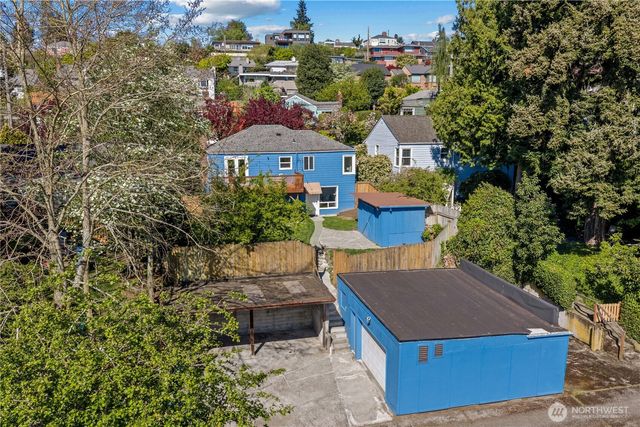 3020 36th Avenue W, Seattle, WA 98199