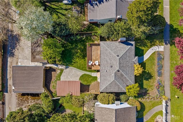 3020 36th Avenue W, Seattle, WA 98199
