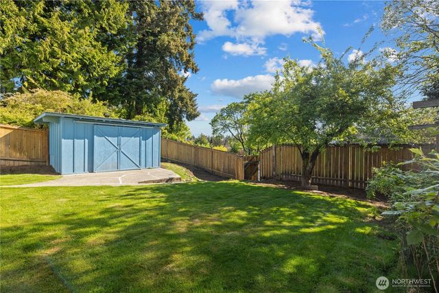 3020 36th Avenue W, Seattle, WA 98199
