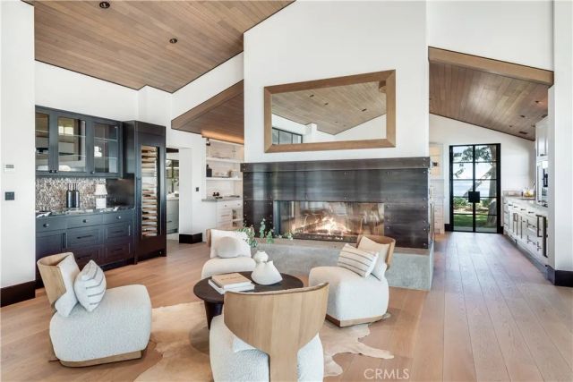 71 Crest Road East, Rolling Hills, CA 90274