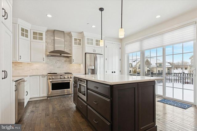 400 MORRIS CT, Flourtown, PA 19031