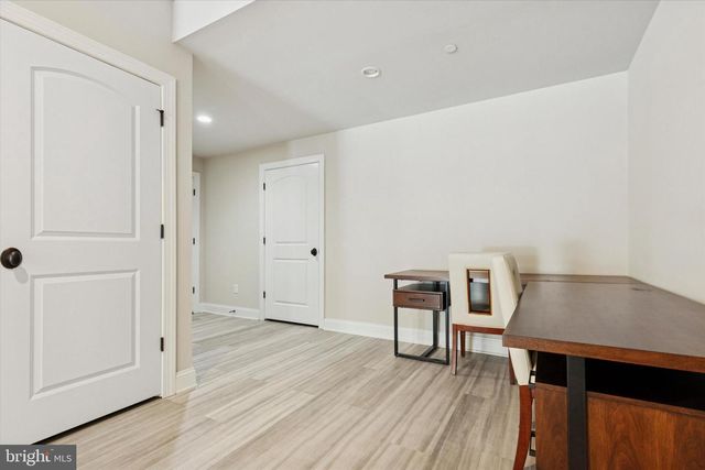 400 MORRIS CT, Flourtown, PA 19031