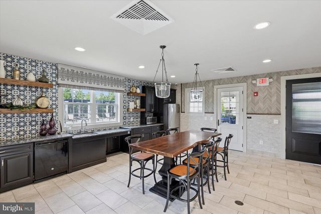 400 MORRIS CT, Flourtown, PA 19031