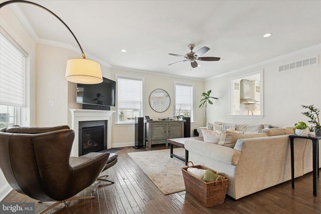 400 MORRIS CT, Flourtown, PA 19031