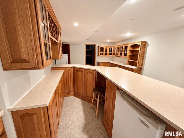 1216 W Cayman Cove, Peoria, IL 61615