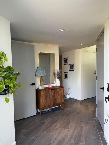 21300 San Simeon Way 01, Miami, FL 33179