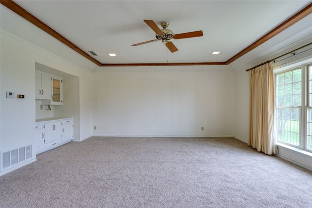 1113 Mockingbird Circle, Ennis, TX 75119