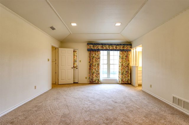 1113 Mockingbird Circle, Ennis, TX 75119