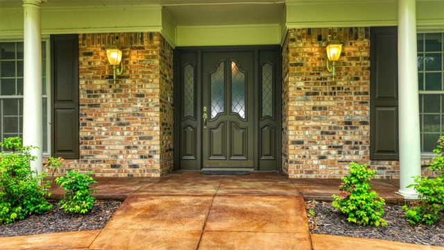 1113 Mockingbird Circle, Ennis, TX 75119