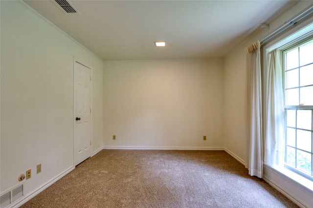 1113 Mockingbird Circle, Ennis, TX 75119
