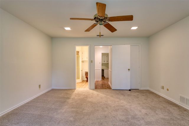 1113 Mockingbird Circle, Ennis, TX 75119