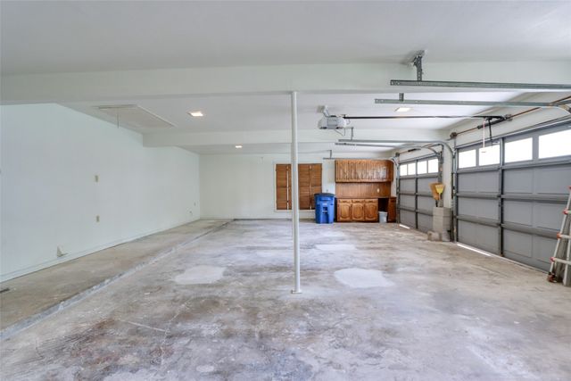 1113 Mockingbird Circle, Ennis, TX 75119