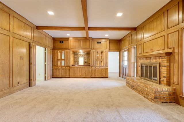 1113 Mockingbird Circle, Ennis, TX 75119