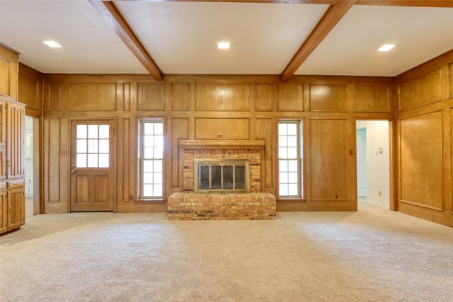 1113 Mockingbird Circle, Ennis, TX 75119
