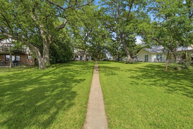 5106 Gibson Court, Granbury, TX 76049