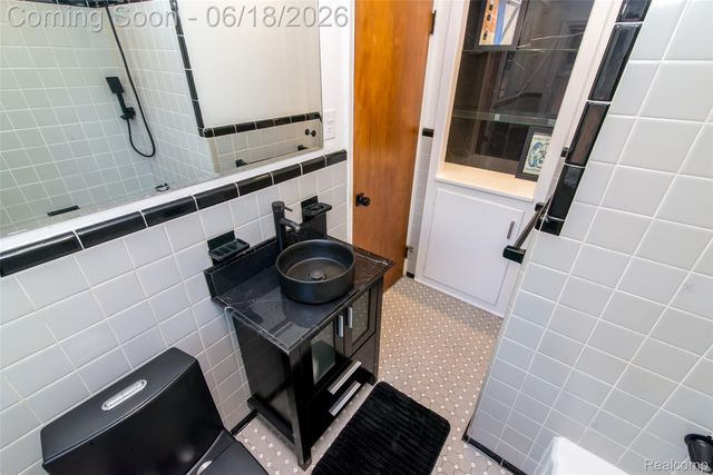 17145 Fairfield Street, Detroit, MI 48221