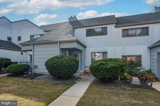 56 DOVER DR, Lindenwold, NJ 08021