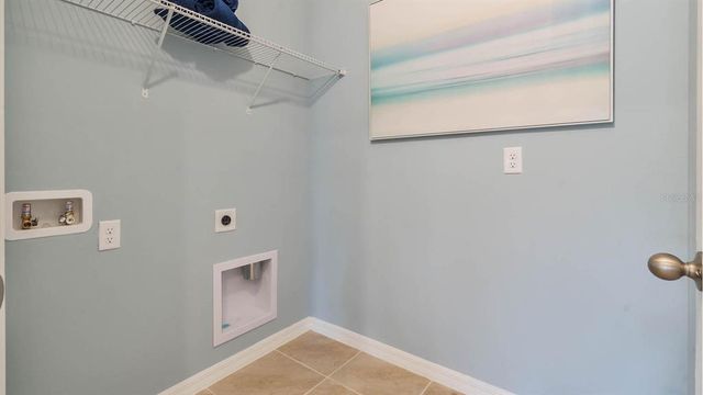 33616 SEATTLE SLEW DRIVE, Sorrento, FL 32776